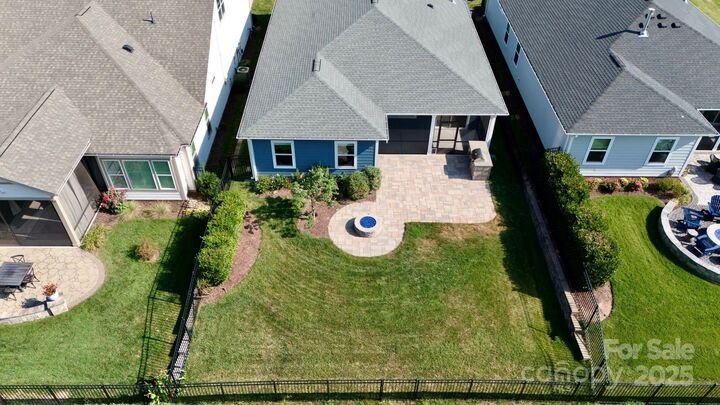 Property Photo: 5002 Looking Glass Trail NC 28037