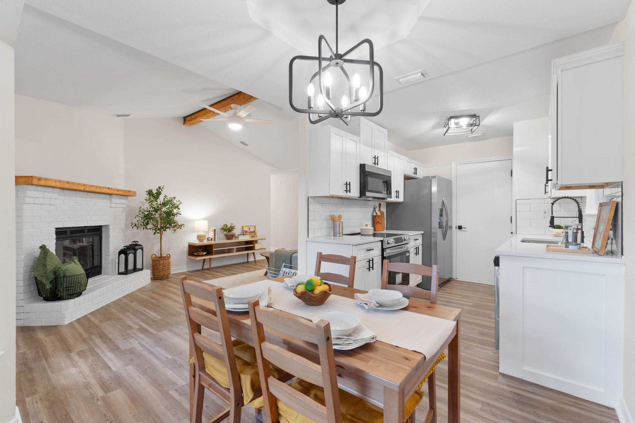 Property Photo: 136 Oak Terrace Drive FL 32539