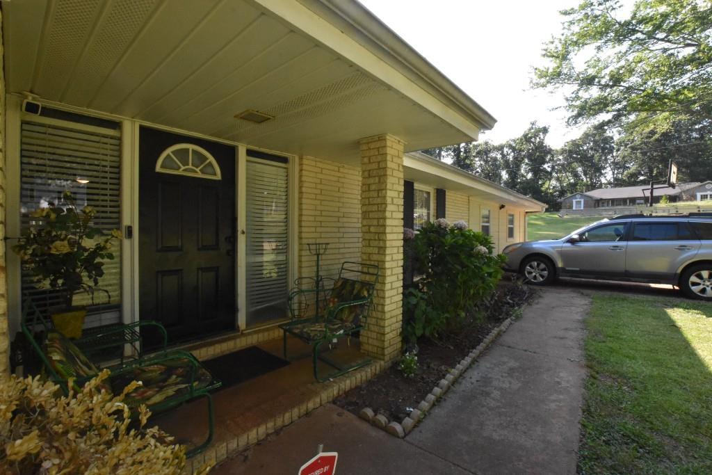 Property Photo: 264 Huston Drive GA 30044