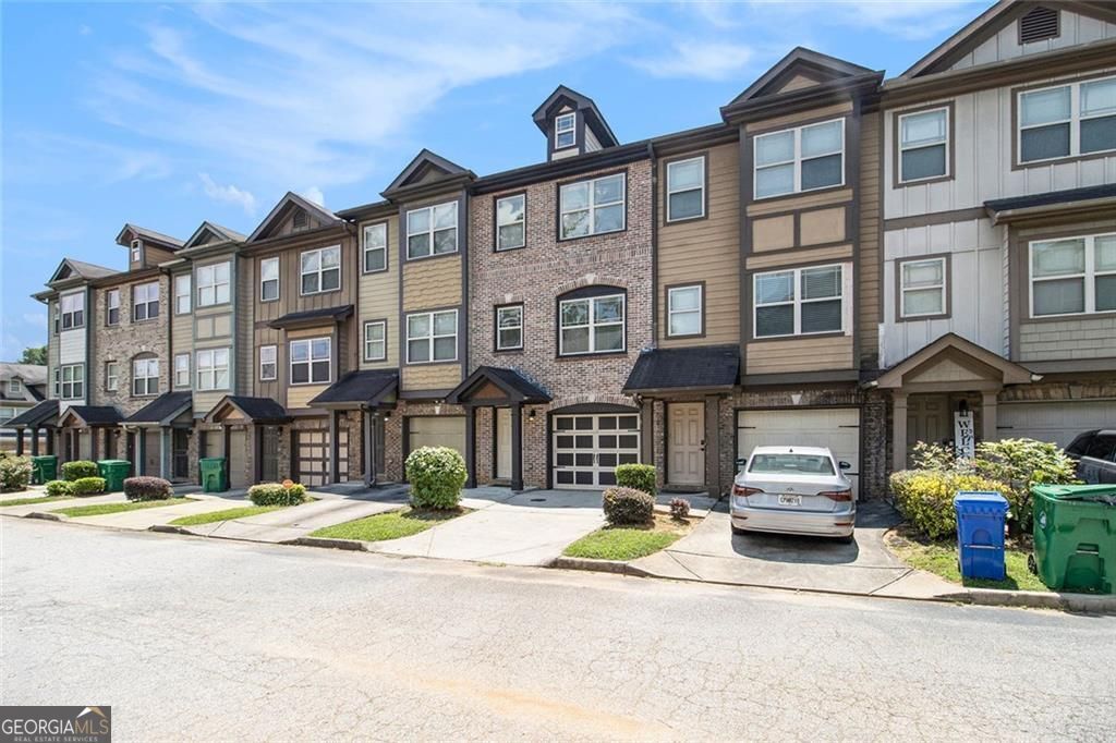 Property Photo: 2809 Hillside Way GA 30034