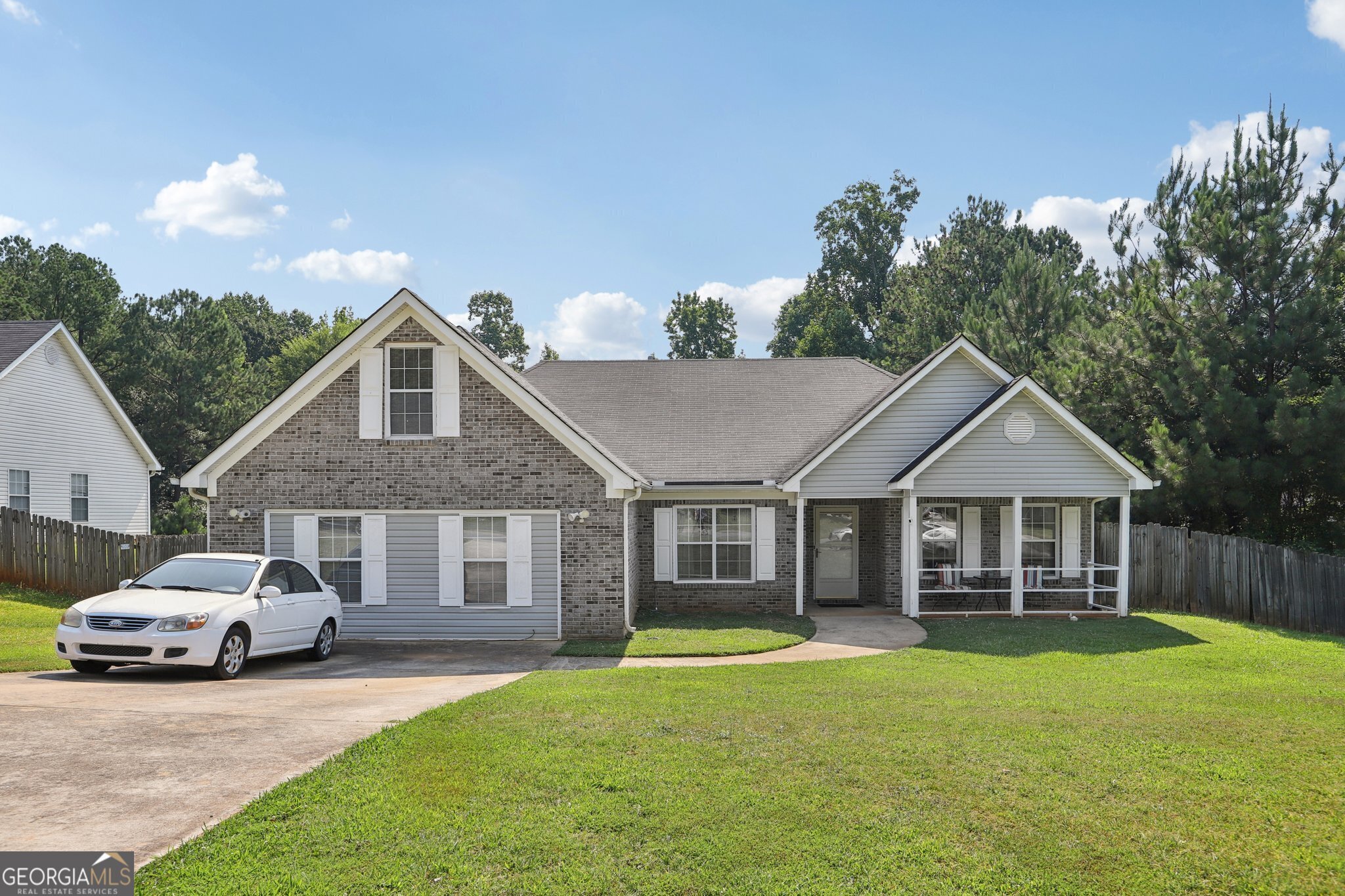 Property Photo: 740 Pebble Boulevard GA 30016