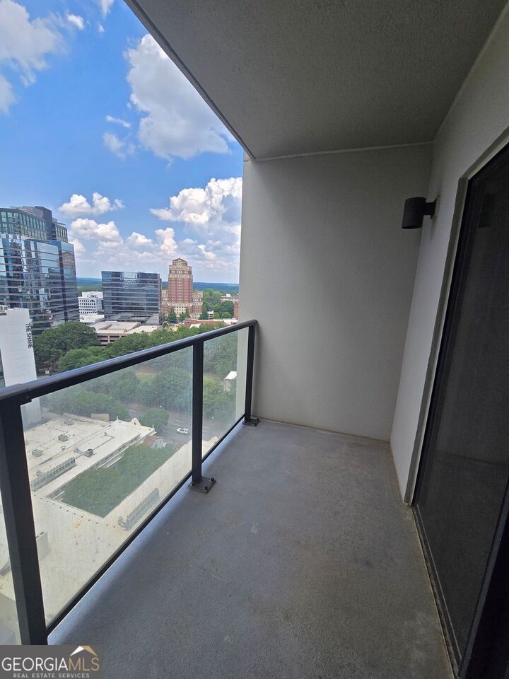 Property Photo: 1280 West Peachtree Street NW 2414 GA 30309