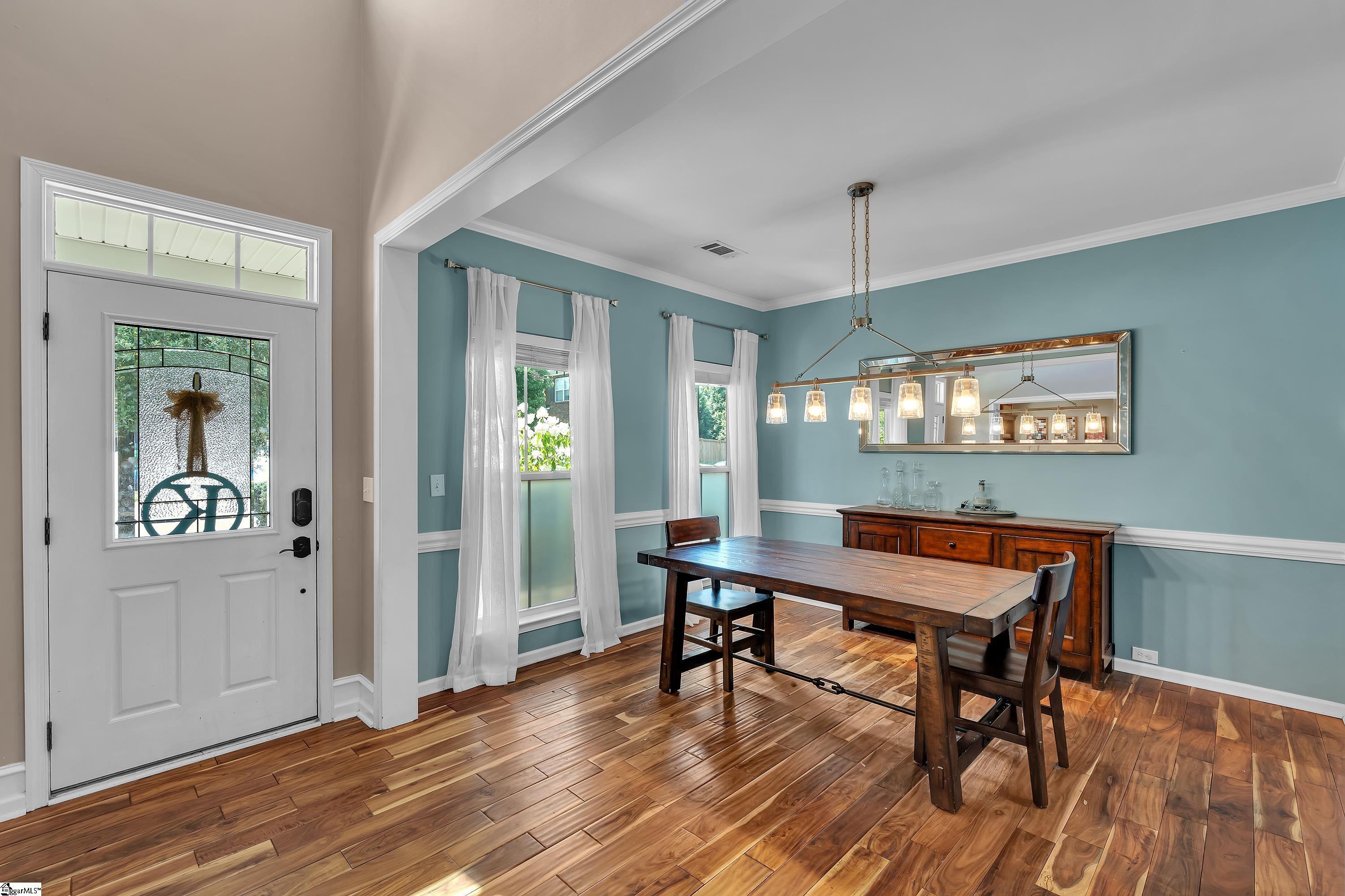 Property Photo: 6 Roanoke Way SC 29607