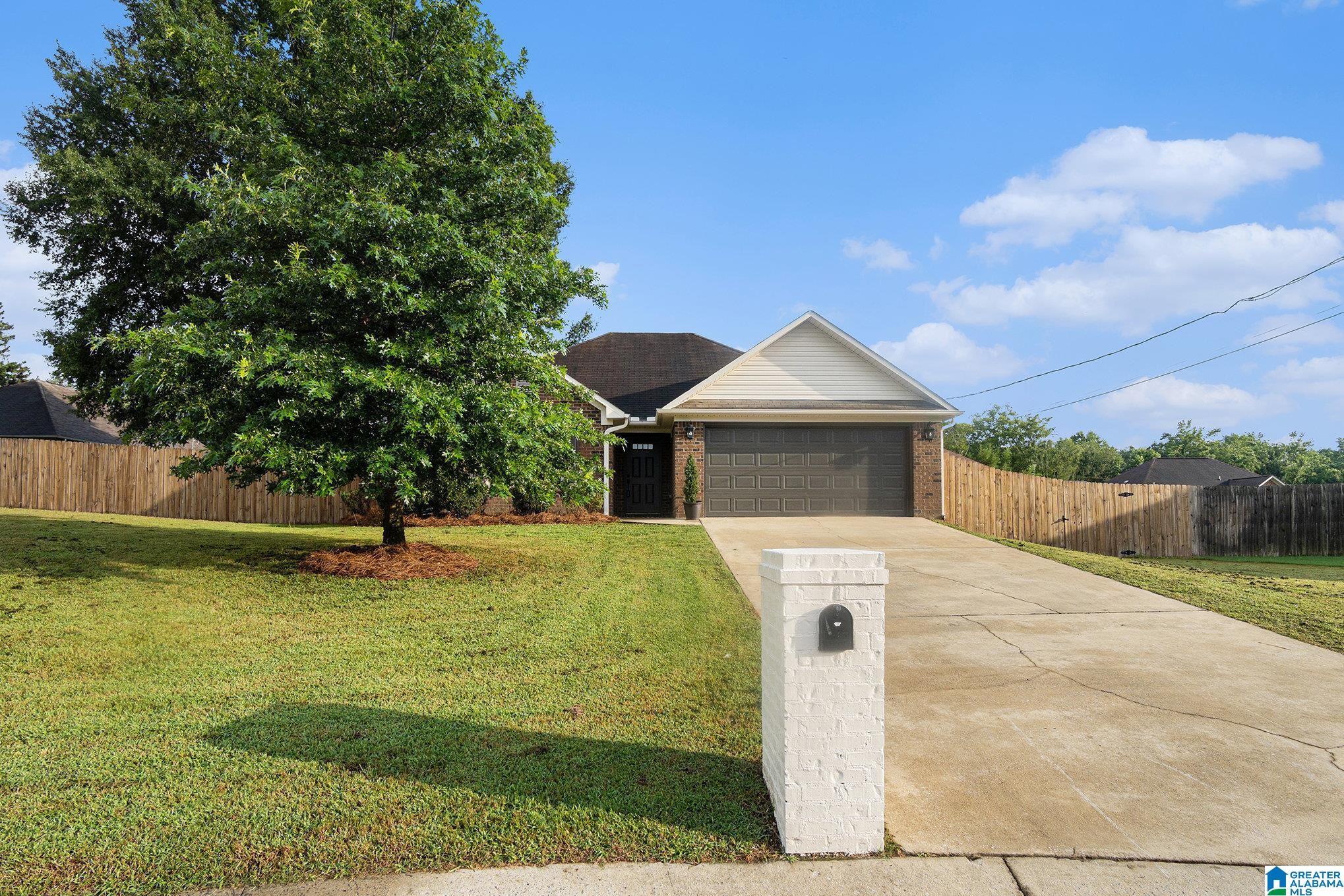 Property Photo: 3427 Burke Meadow Circle AL 35068