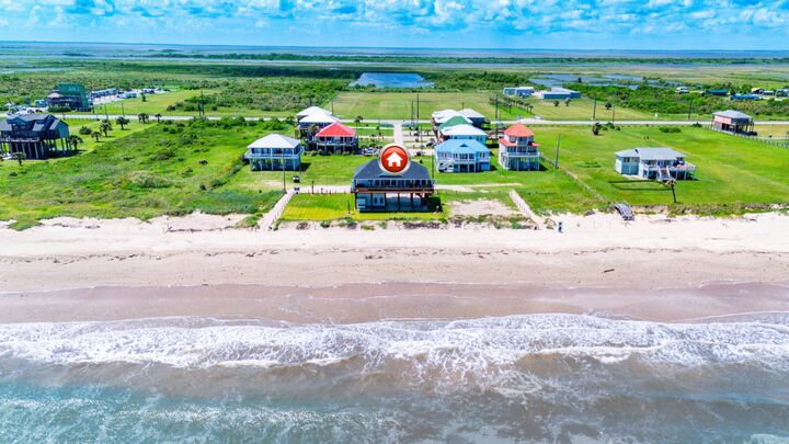 Property Photo: 768 Bolivar Dunes Boulevard TX 77617