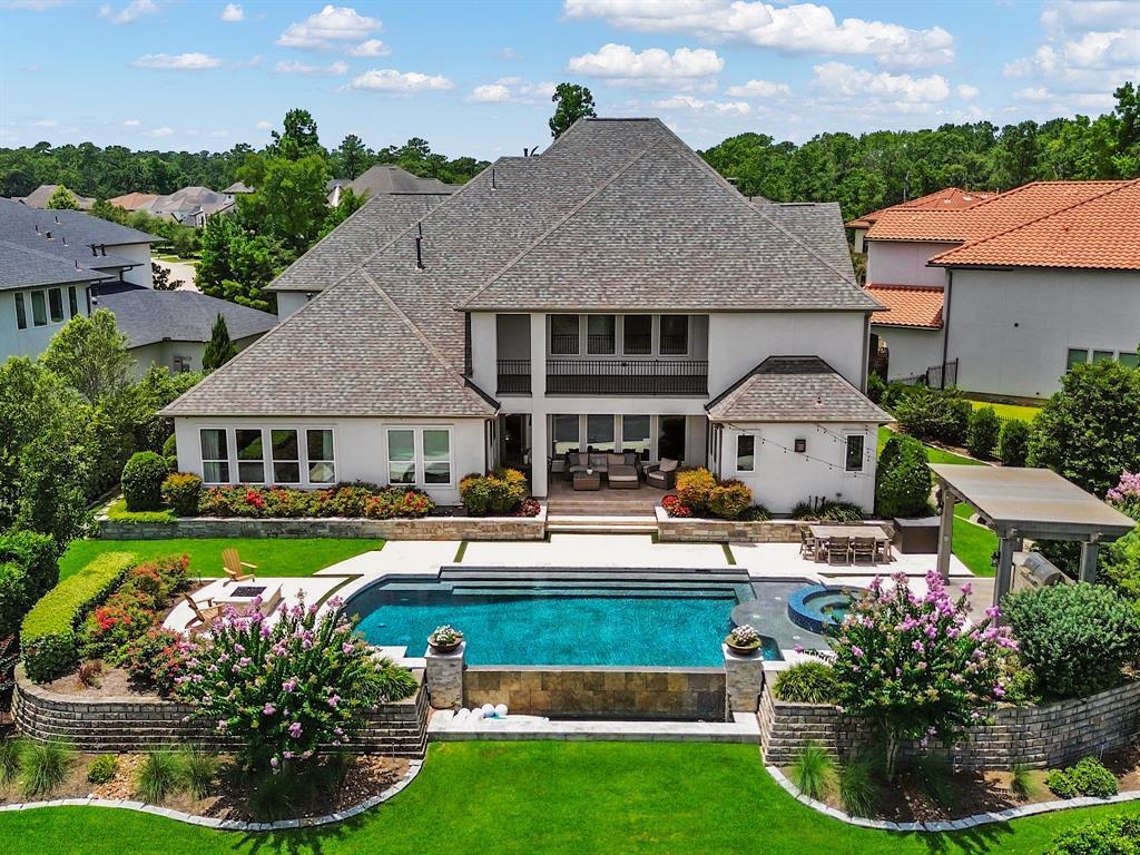 Property Photo: 6 Kimberling Court TX 77375