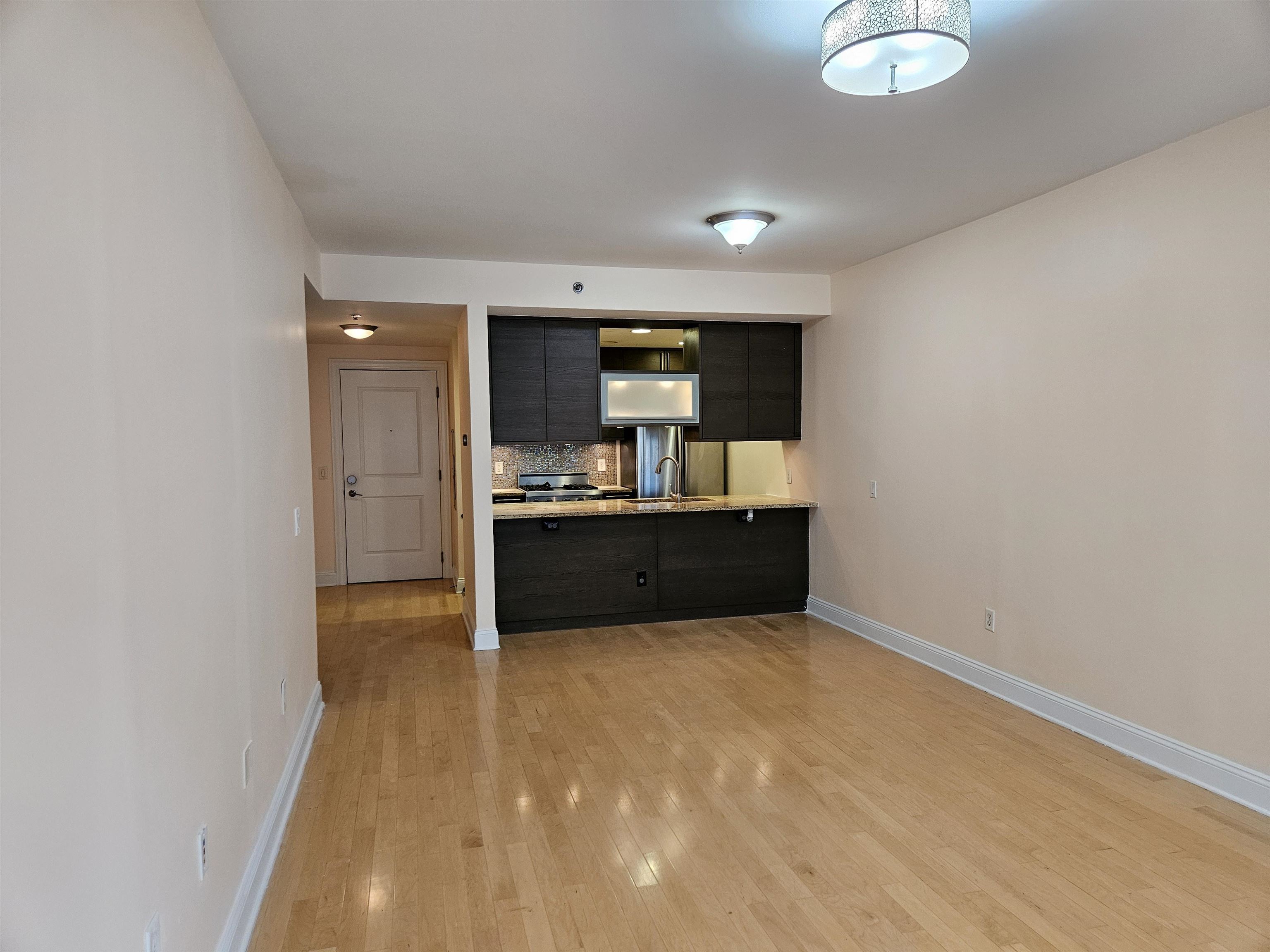 Property Photo: 10 Regent St 517 NJ 07302