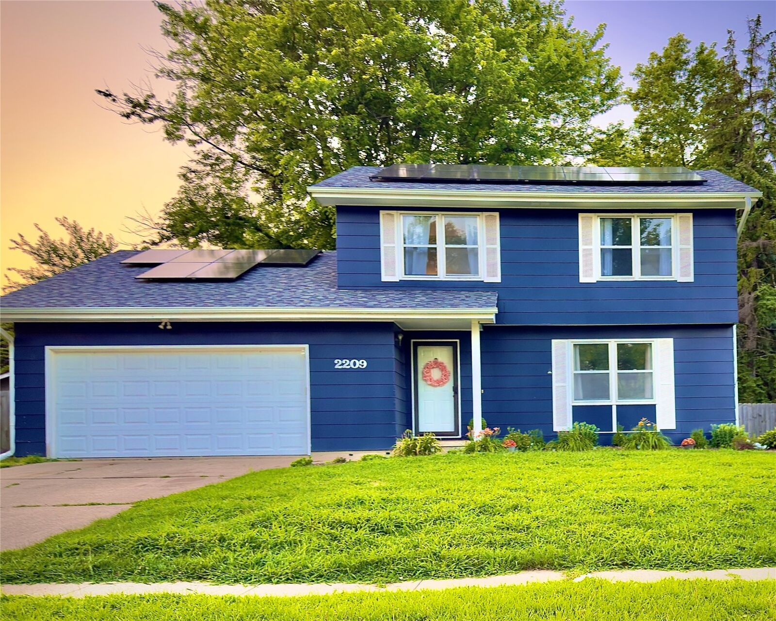 Property Photo: 2209 4th Street SW IA 50009