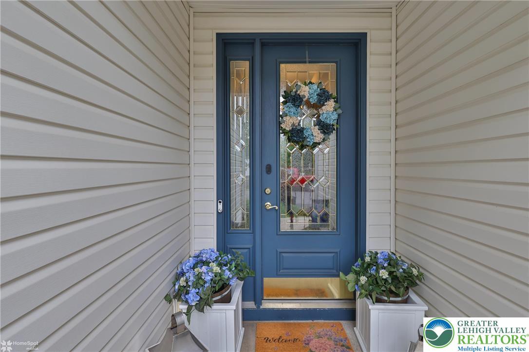 Property Photo: 4076 Pine Hurst Drive PA 18067