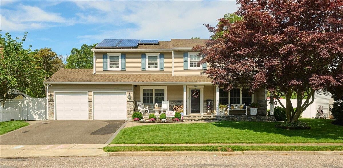 Property Photo:  326 Singingwood Drive  NY 11741 