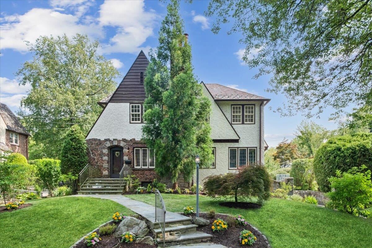 Property Photo: 184 Bon Air Avenue NY 10804