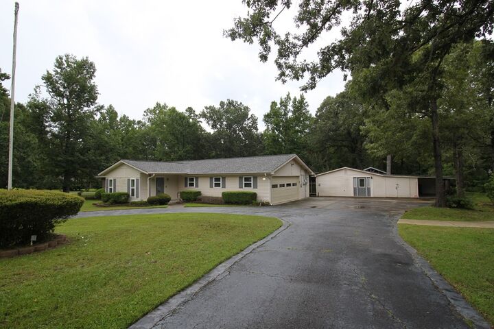 Property Photo:  151 Lancewood Circle  TX 74904 