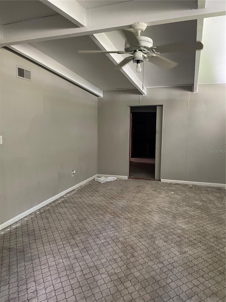 Property Photo: 2603 NE 12th Street FL 32609