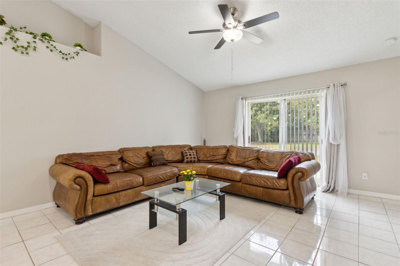 Property Photo: 3026 Colorado Avenue FL 32826