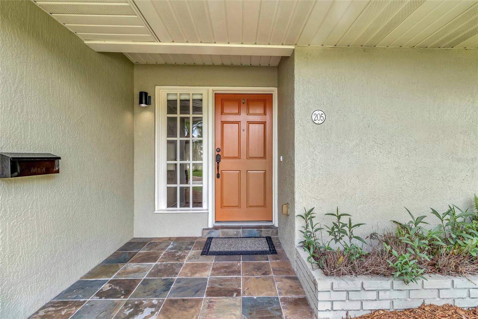 Property Photo: 205 S Woodland Street FL 34787