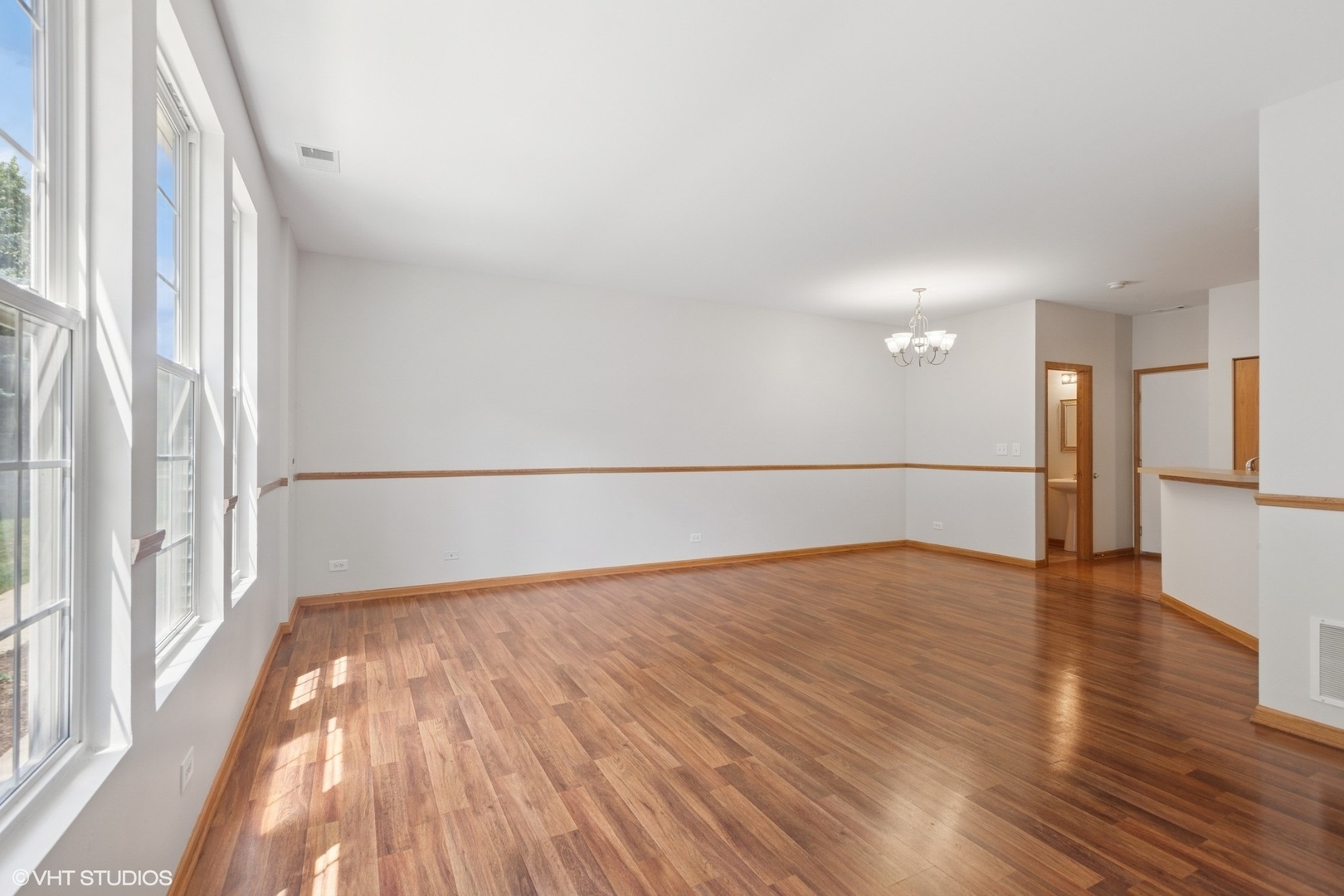 Property Photo: 133 Springbrook Trail South IL 60543