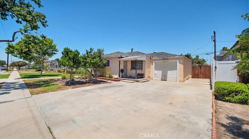 Property Photo:  3139 W 152nd Place  CA 90249 