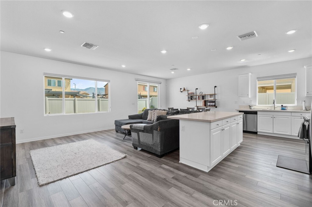 Property Photo: 1475 Claire Avenue CA 92374