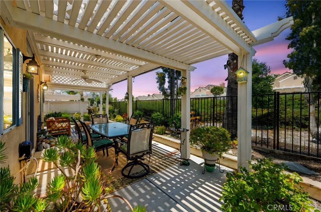 Property Photo: 23974 Via Astuto CA 92562