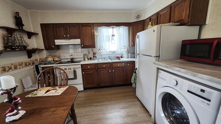 Property Photo:  32 Highland Avenue  ME 04457 