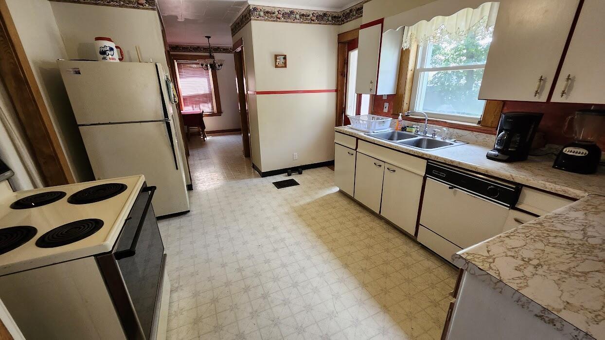 Property Photo: 28 Eastland Avenue ME 04462
