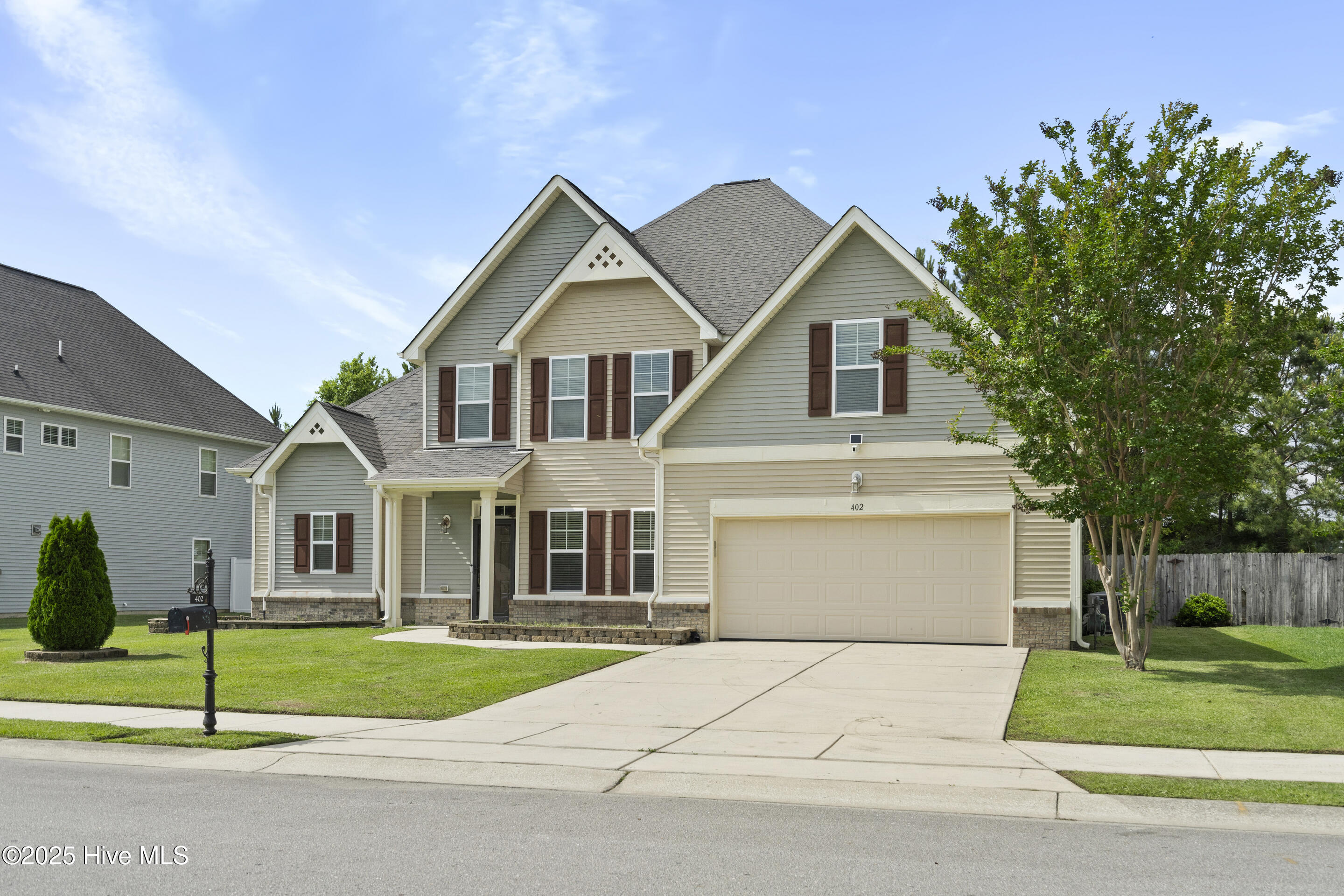 Property Photo: 402 Walkens Woods Lane NC 28546