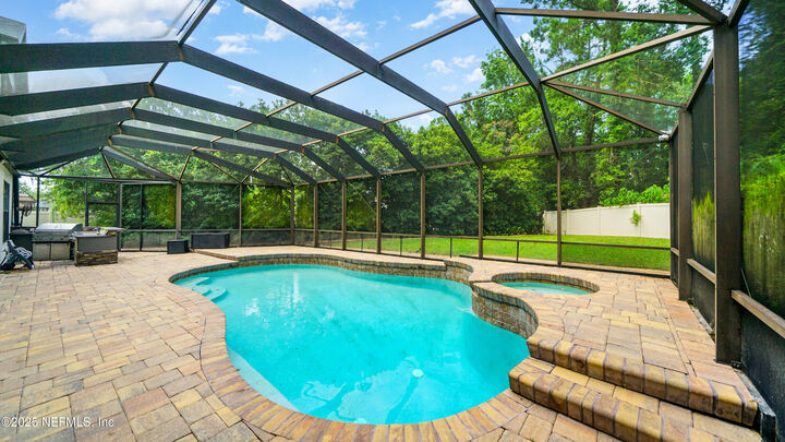 Property Photo:  2512 Tuscan Oaks Lane  FL 32223 
