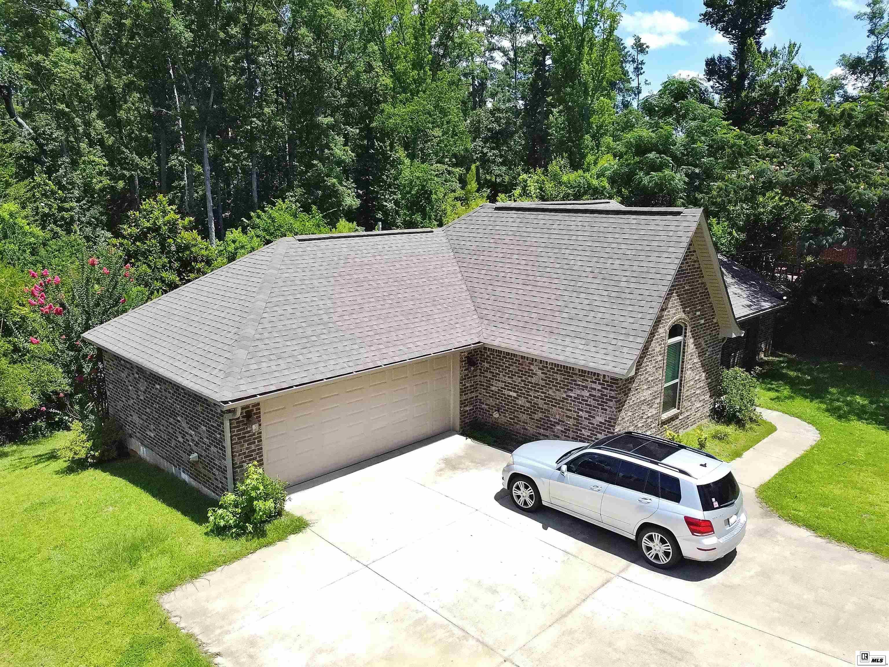 Property Photo: 1702 Wade Drive LA 71270