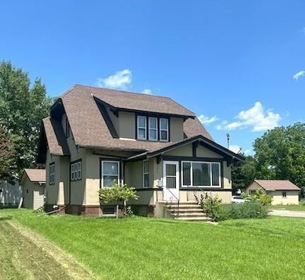 Property Photo: 19 1st Avenue NE MN 55332