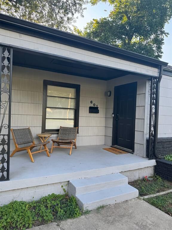 601 Harrisdale Avenue  River Oaks TX 76114 photo