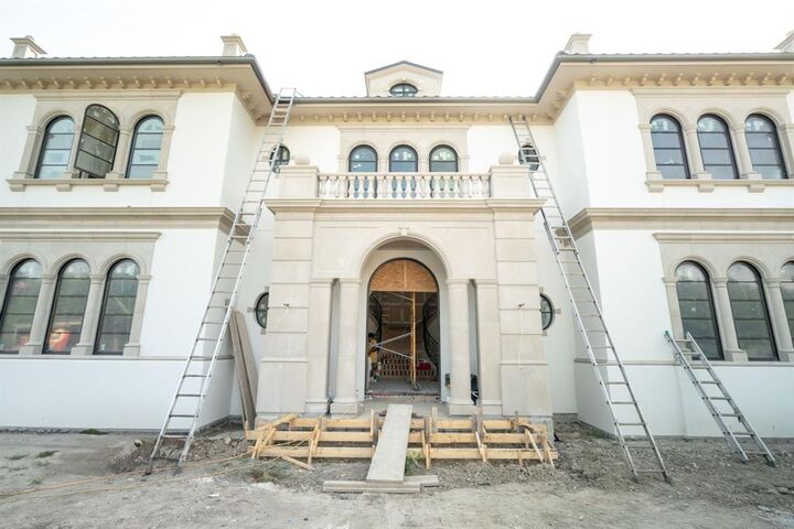 Property Photo: 402 Lakeway Drive TX 75013