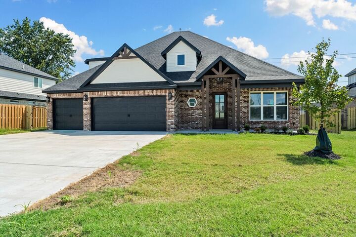 110 Collins Way  Centerton AR 72719 photo