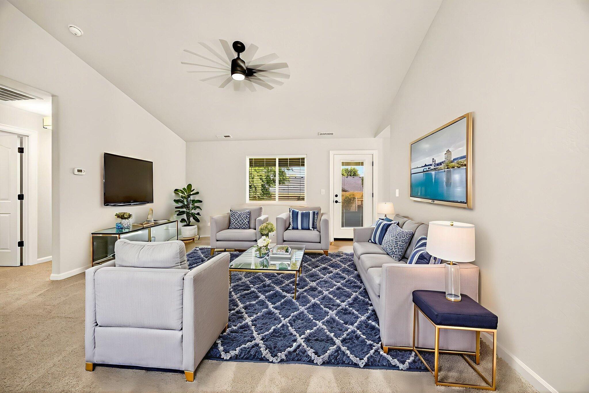 Property Photo: 636 Sheffield Drive OR 97524