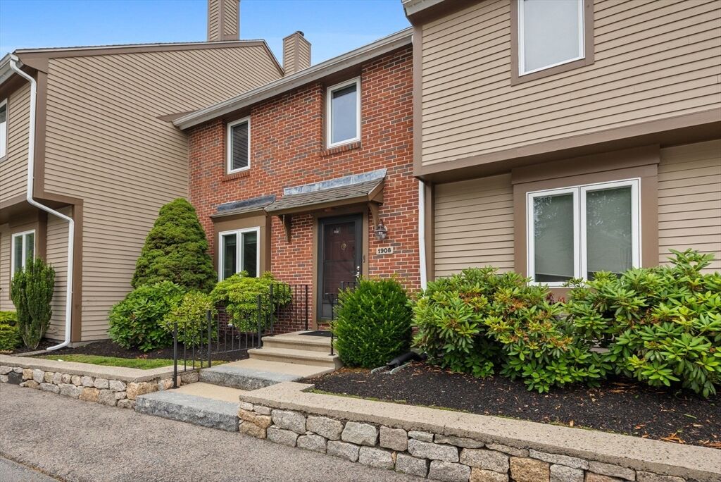 Property Photo:  1908 Lewis O Gray Dr 1908  MA 01906 