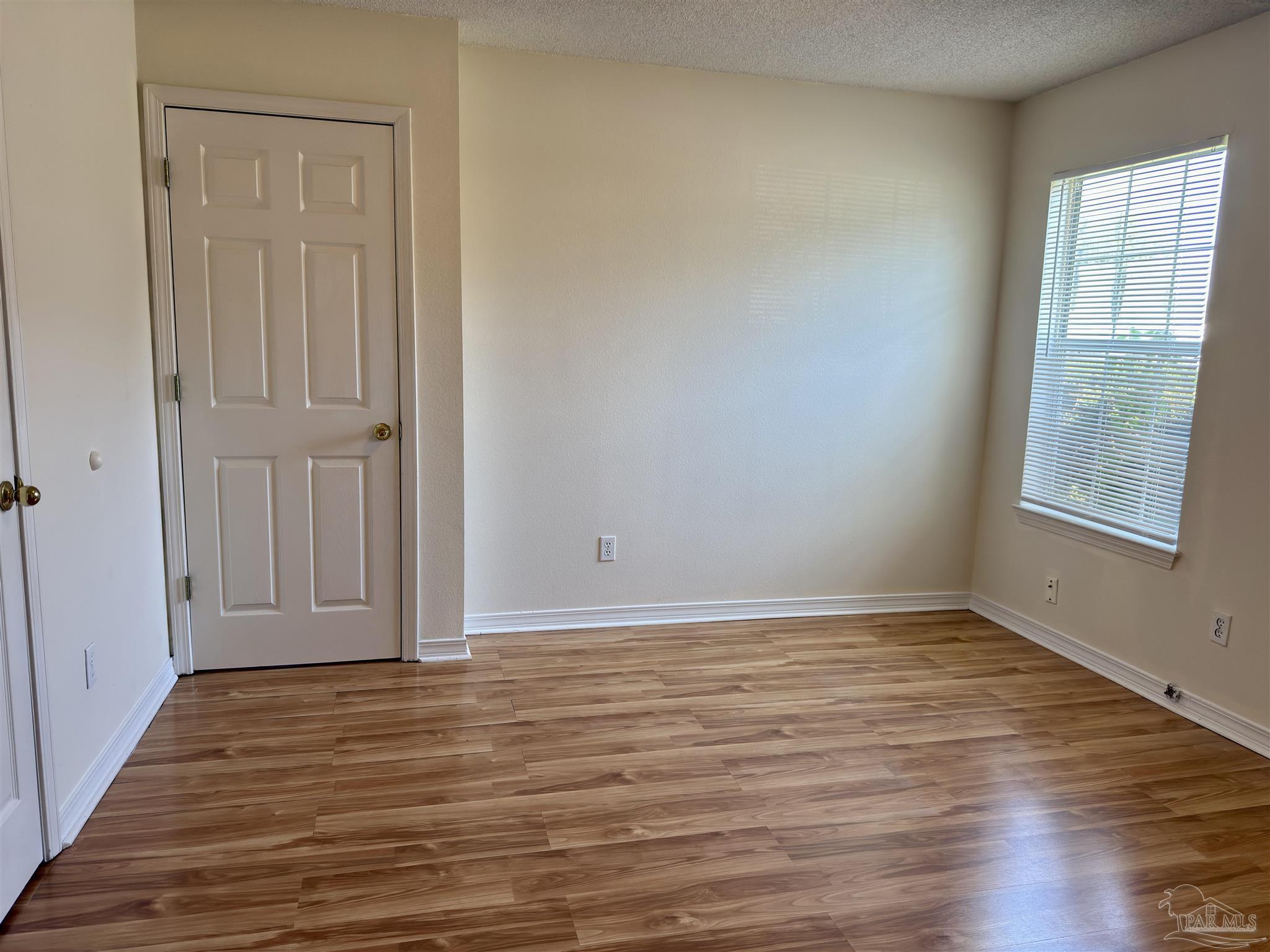 Property Photo: 3328 Marion Oaks Way FL 32507