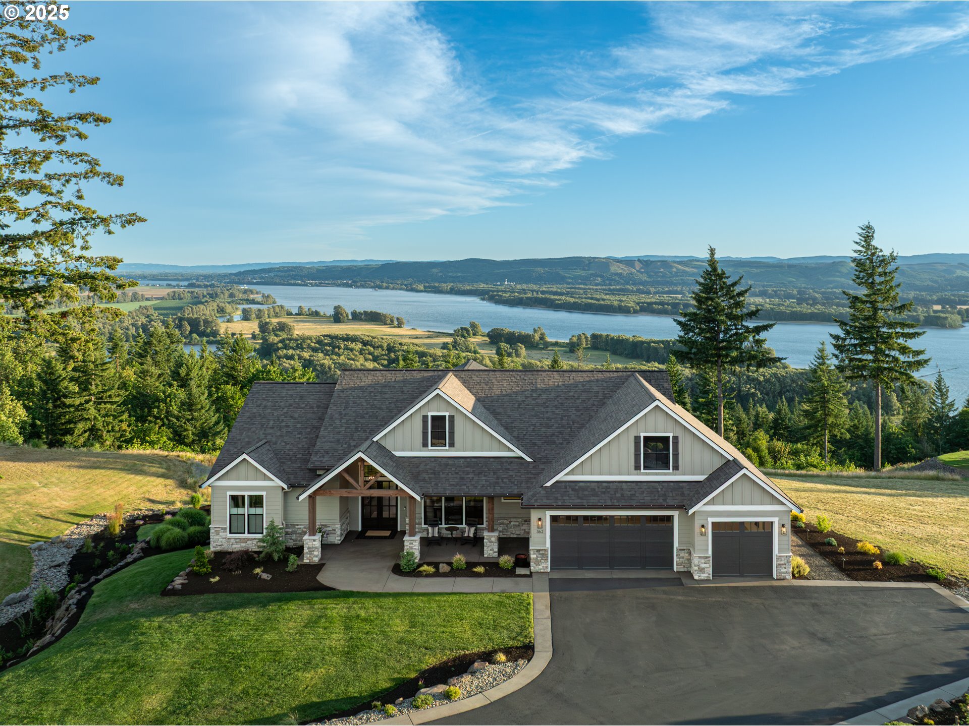 Property Photo:  362 Olivia Ln  WA 98625 
