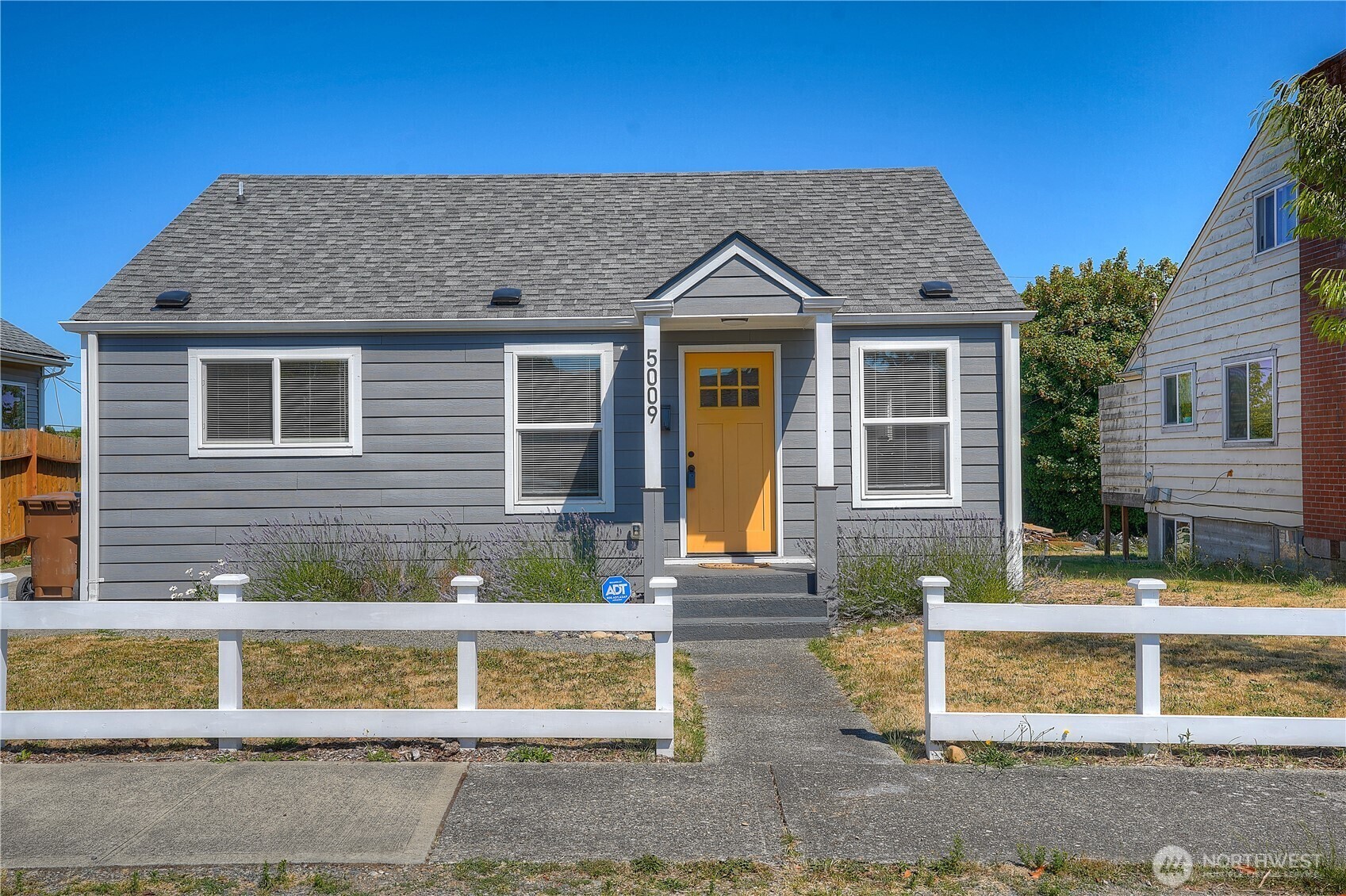 Property Photo: 5009 S State Street WA 98409
