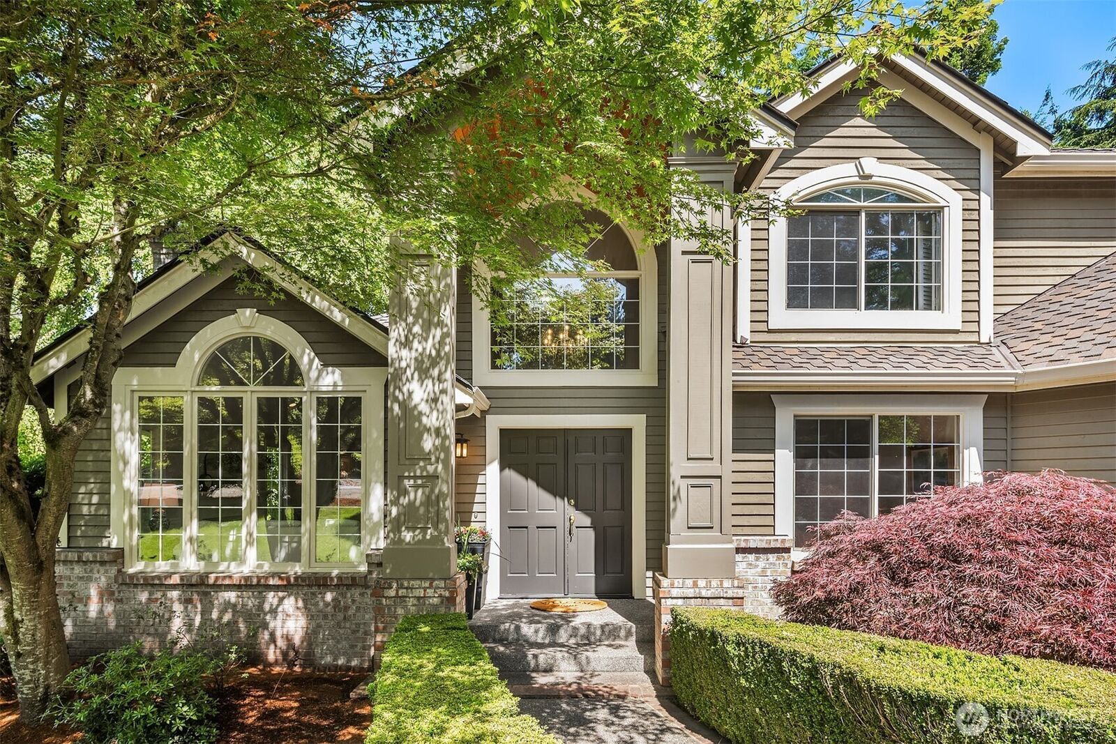 Property Photo:  1308  233rd Avenue SE  WA 98075 