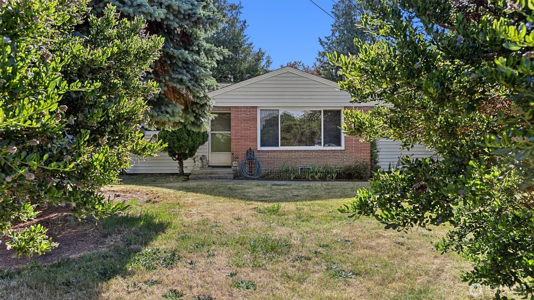 Property Photo: 490 SE Pasek Street WA 98277