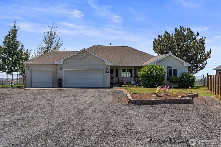 Property Photo: 4724 NE Airway Drive WA 98837