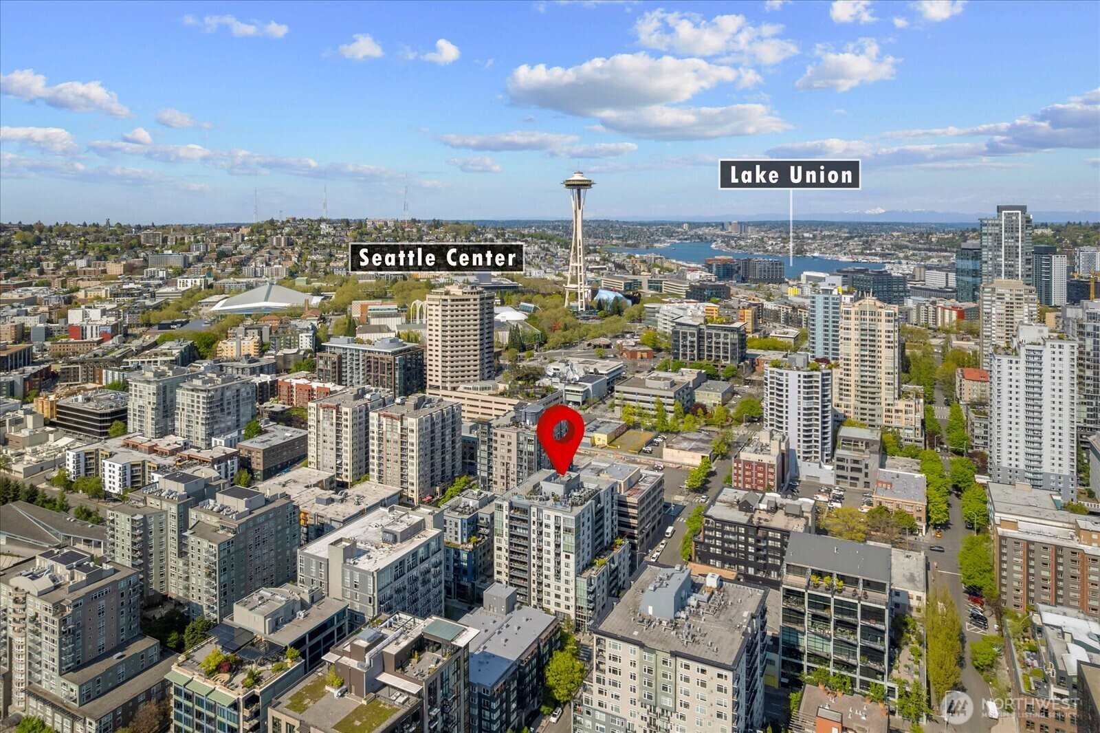 Property Photo: 76 Cedar Street Ph07 WA 98121
