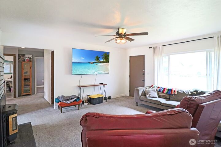 Property Photo:  183  Wood Avenue  WA 98356 