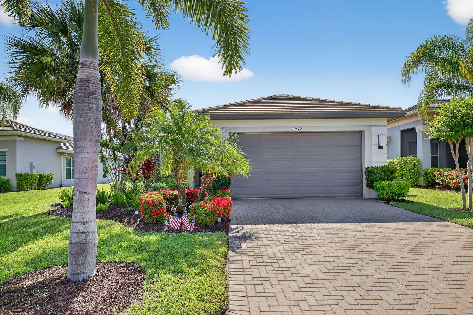 Property Photo:  10679 SW Sunray Street  FL 34987 