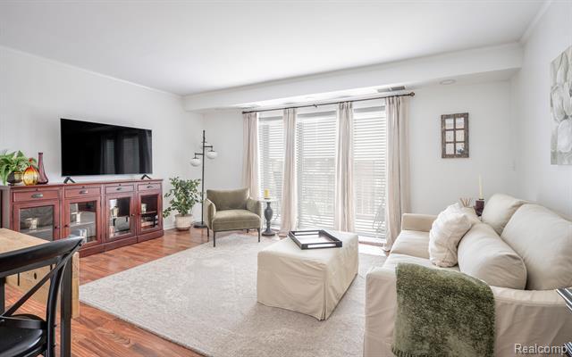 Property Photo: 411 S Old Woodward Avenue 1007 MI 48009