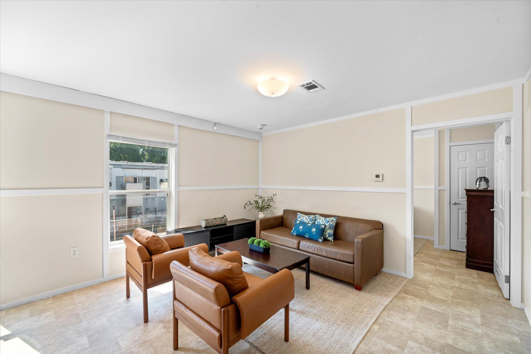Property Photo: 2200 Jewell Lane CA 96001