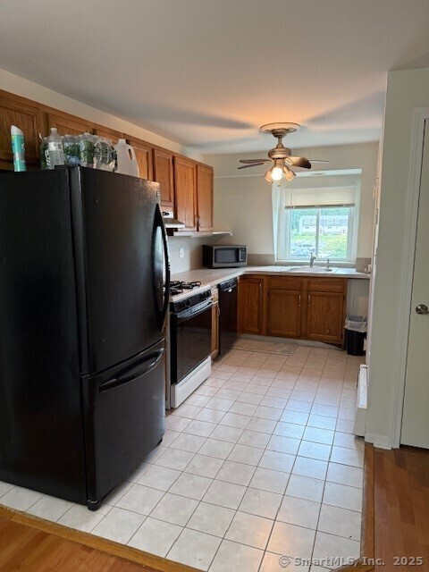 Property Photo: 6 Evergreene 6 CT 06492