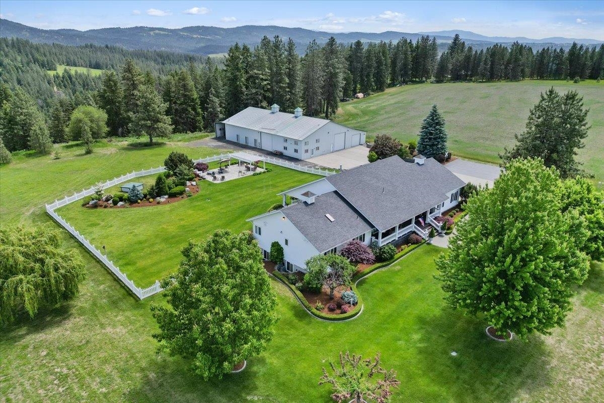 17310 N Sands Rd  Spokane WA 99021 photo