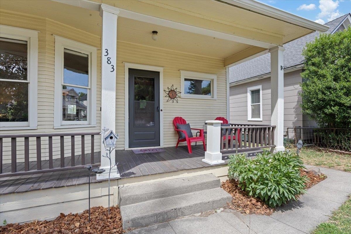 Property Photo:  383 E 7th Ave  WA 99202 
