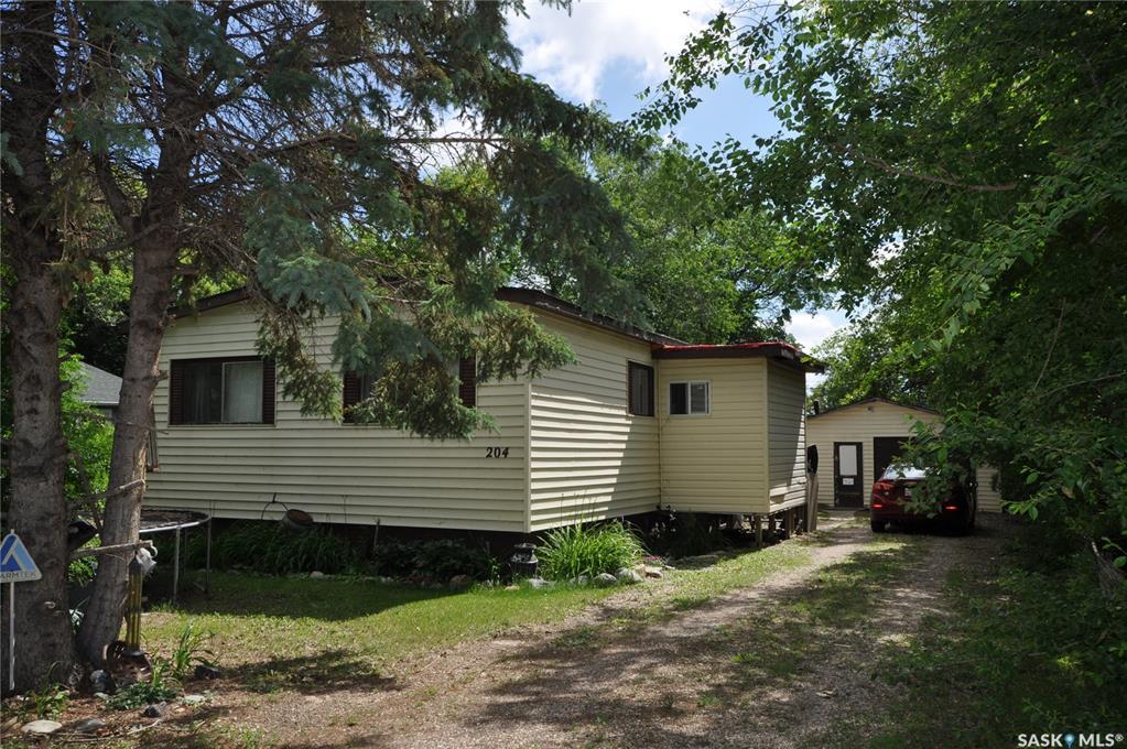 Property Photo: 204 Jura Street SK S0K 0Z0