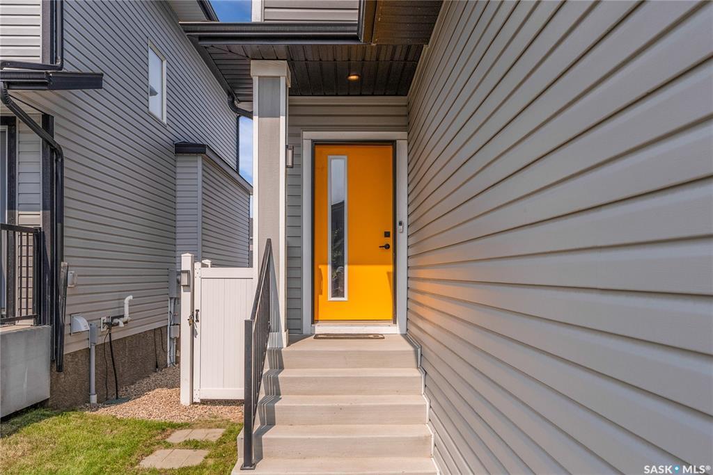 Property Photo: 163 Chelsom Bend SK S7V 0Z9